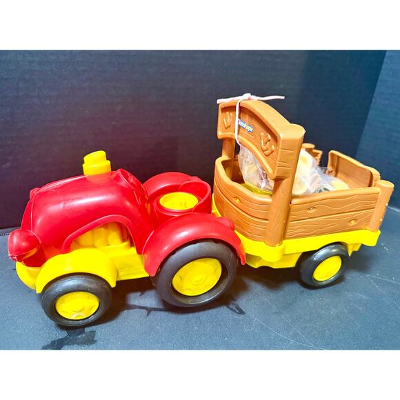 Fisher-Price Little People Tow 'n Pull Tractor boy farmer llama & goat - Picture 5 of 5